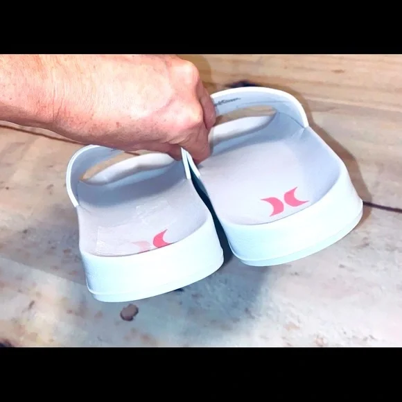 HURLEY Sllip On Sliders Carly sz 7 NWT! - Picture 5 of 9
